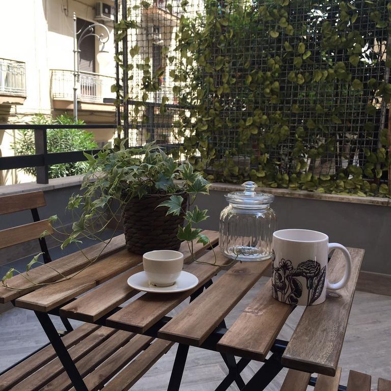 Starhost - Casa Del Capitano Appartement Salerno Buitenkant foto