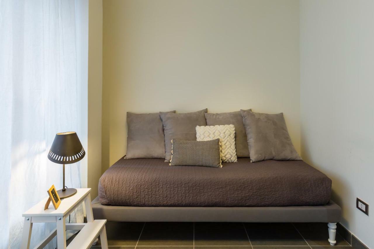 Starhost - Casa Del Capitano Appartement Salerno Buitenkant foto