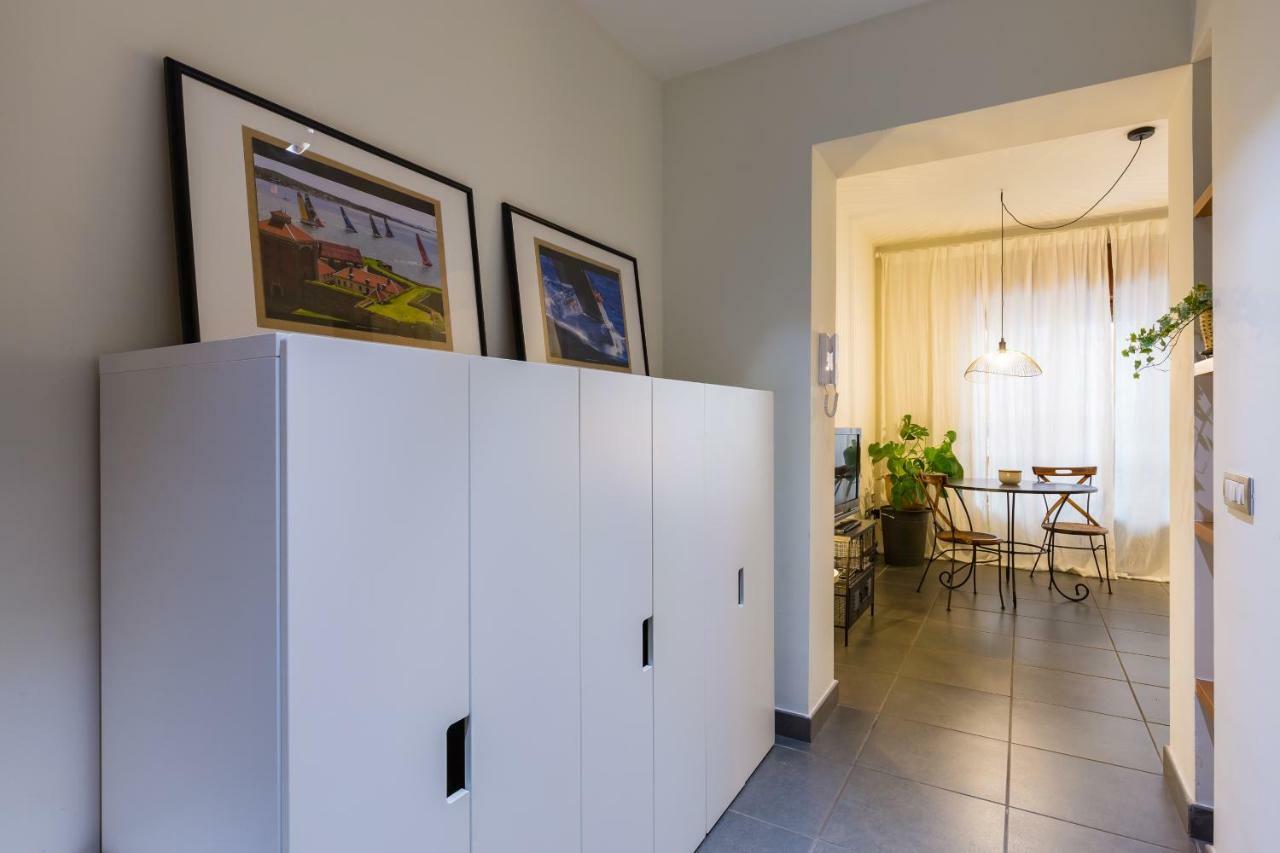 Starhost - Casa Del Capitano Appartement Salerno Buitenkant foto