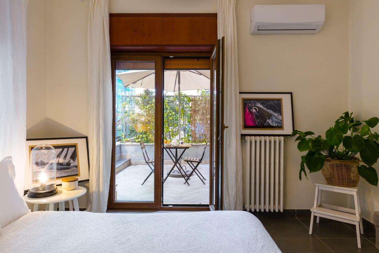 Starhost - Casa Del Capitano Appartement Salerno Buitenkant foto