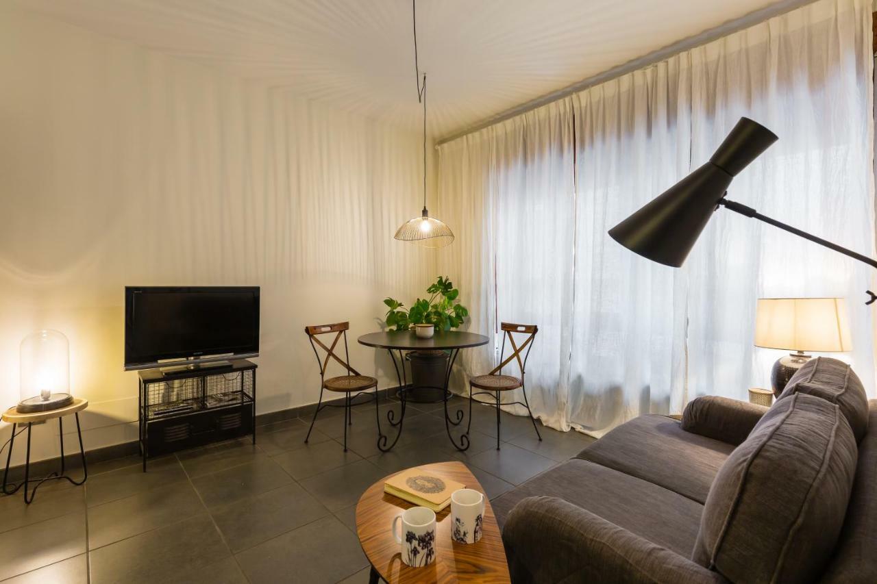 Starhost - Casa Del Capitano Appartement Salerno Buitenkant foto