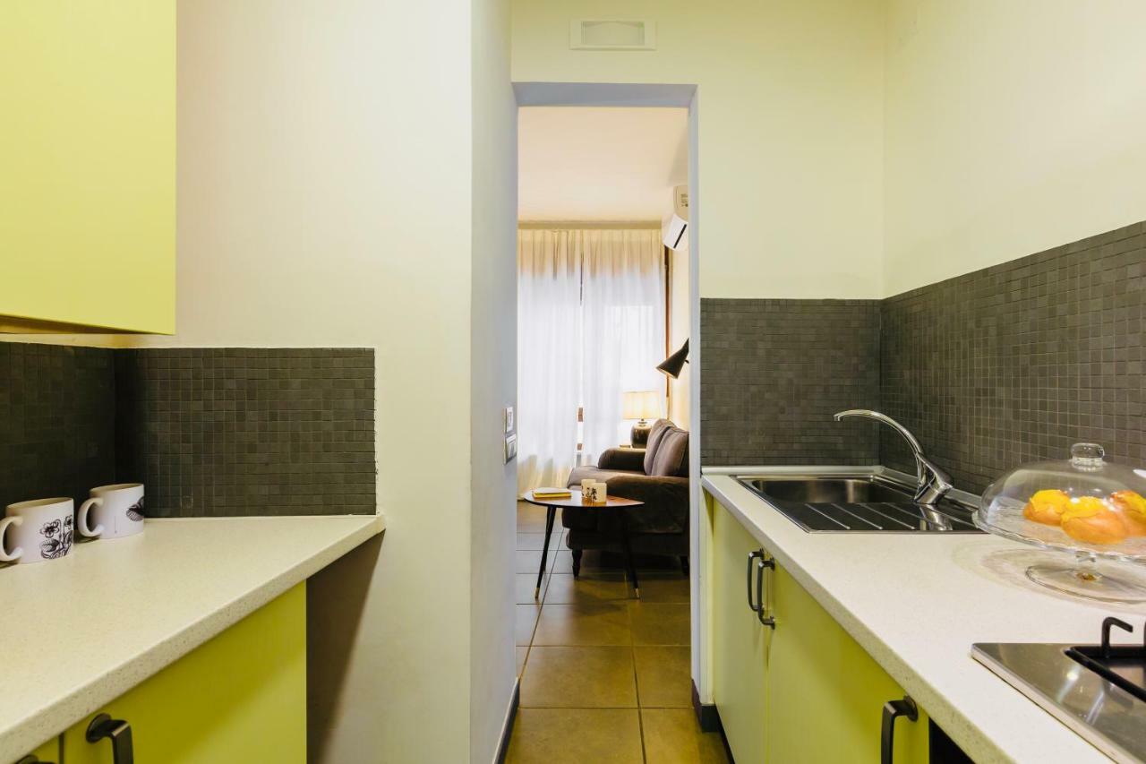 Starhost - Casa Del Capitano Appartement Salerno Buitenkant foto